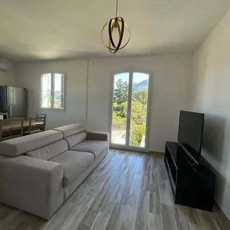 Entre Et Montagne Avec Beau Jardin Apartament