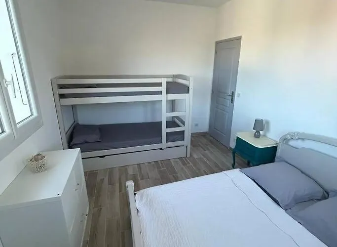 Entre Et Montagne Avec Beau Jardin * קלנצאנה