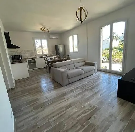 公寓 Entre Et Montagne Avec Beau Jardin