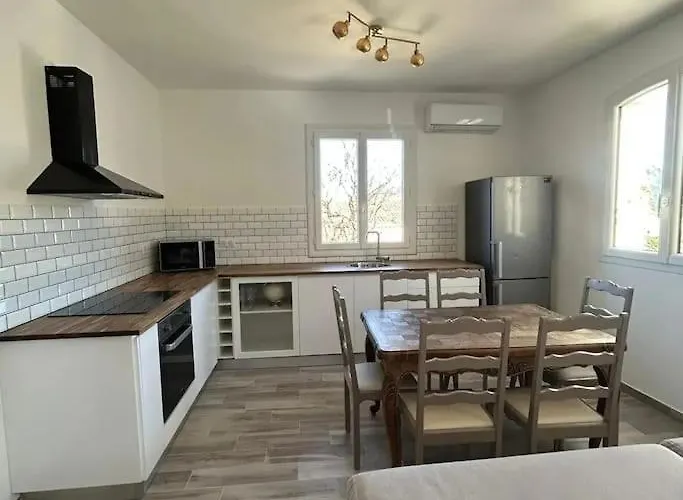 Entre Et Montagne Avec Beau Jardin קלנצאנה